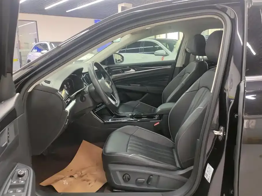 Volkswagen Passat — фото 9