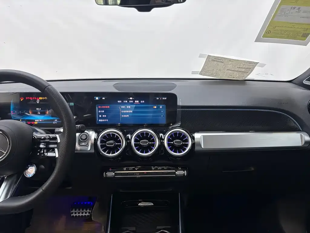 Mercedes-Benz GLB AMG — фото 9
