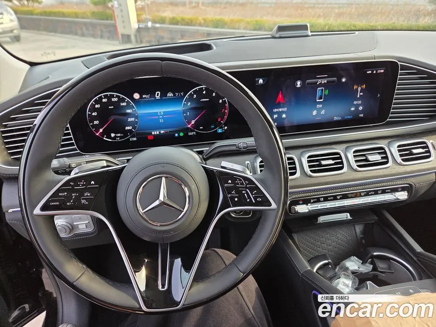 Mercedes-Benz GLE-Class — фото 10