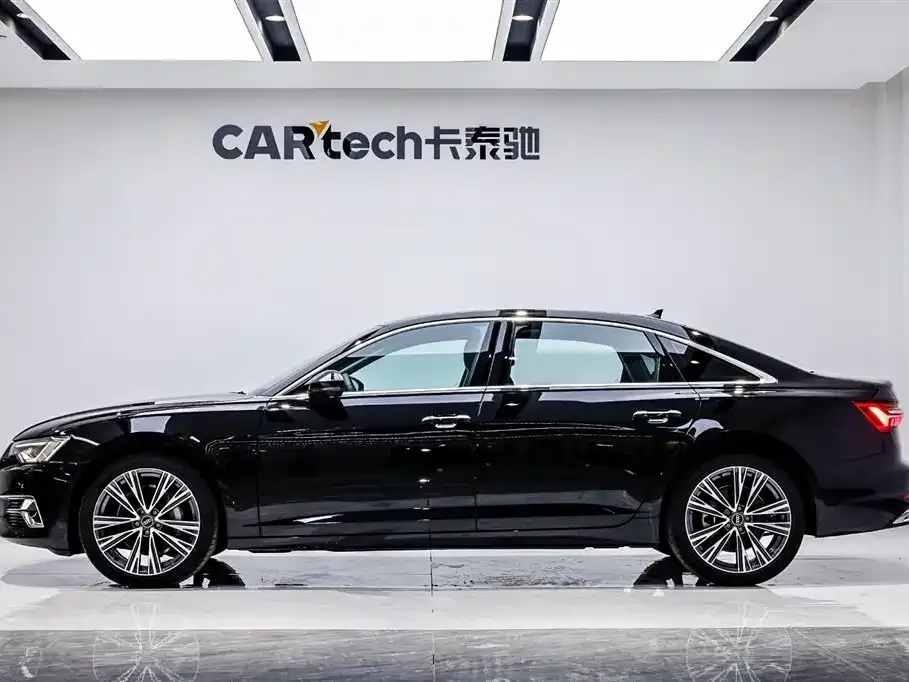 Audi A6L — фото 8