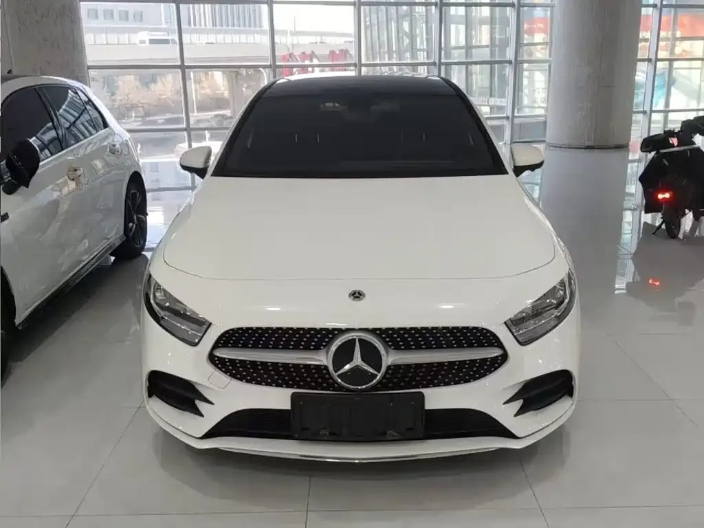 Mercedes-Benz A-Class — фото 1