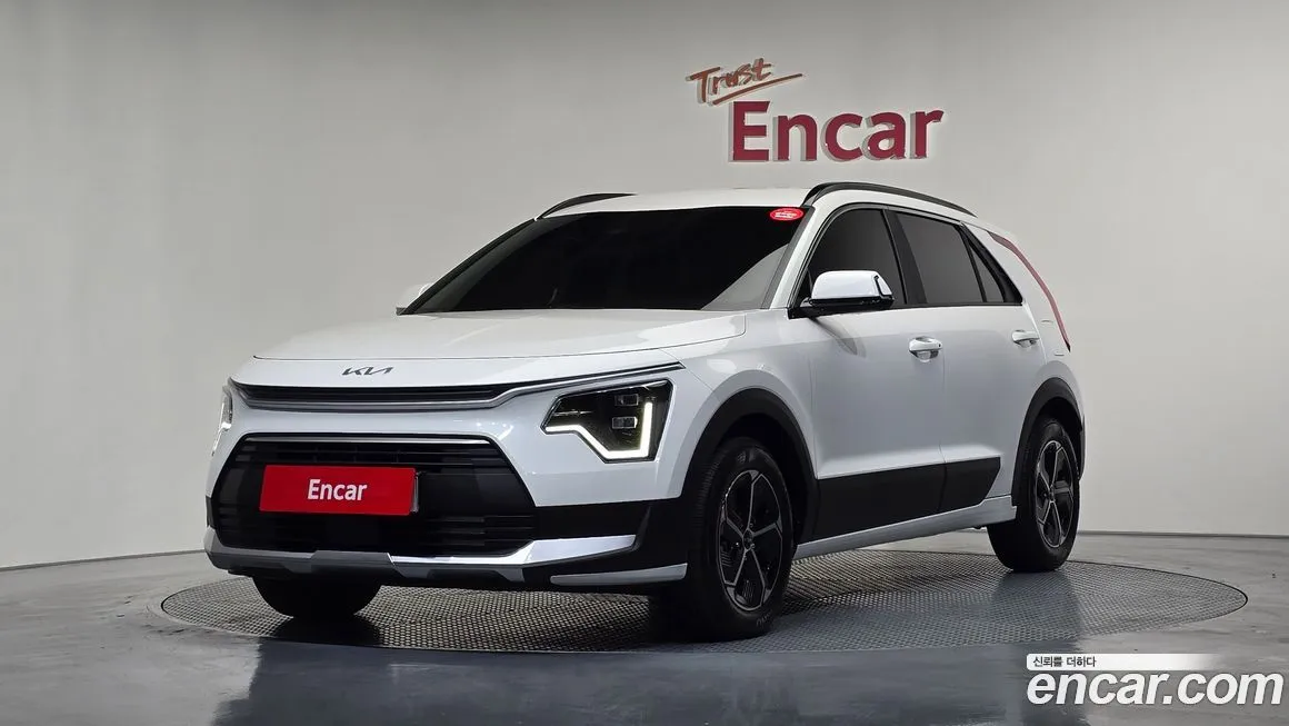 Kia Niro — фото 1