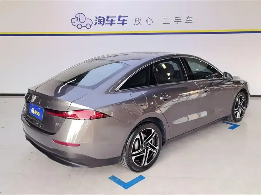 Roewe D7 — фото 4
