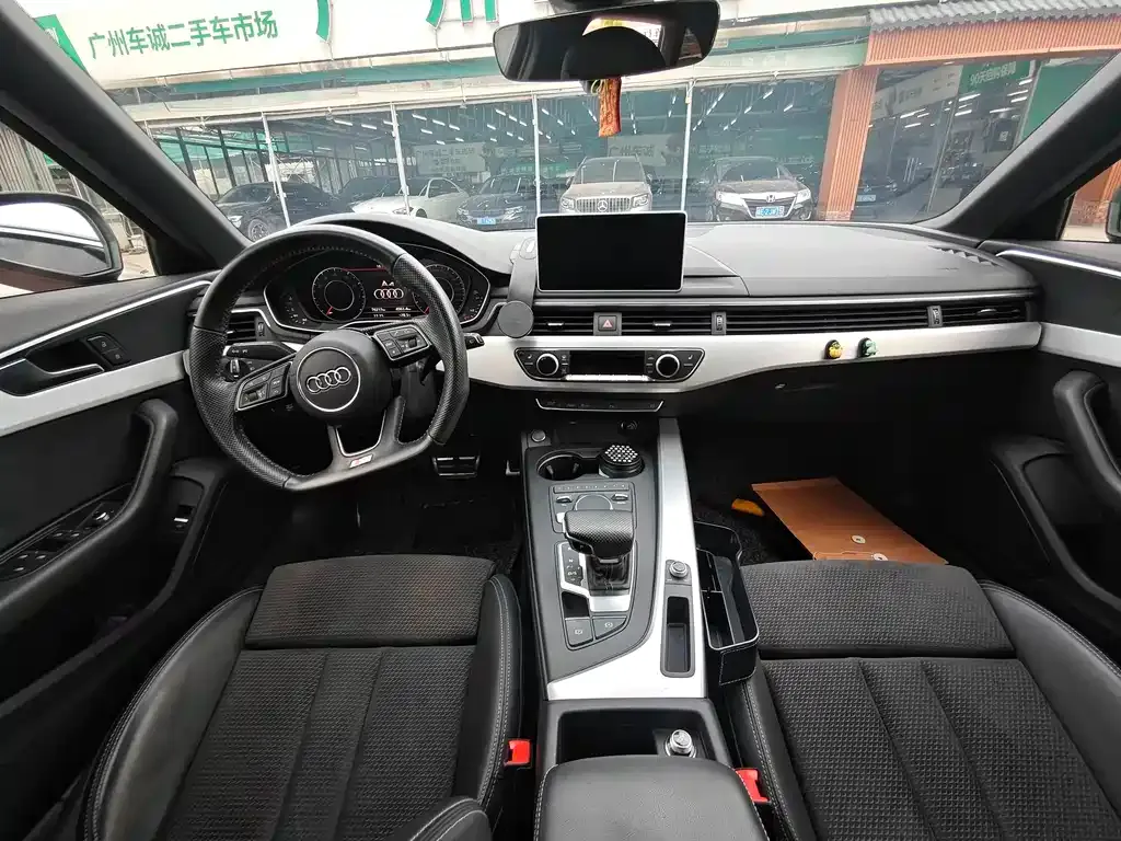 Mercedes-Benz GLA — фото 6