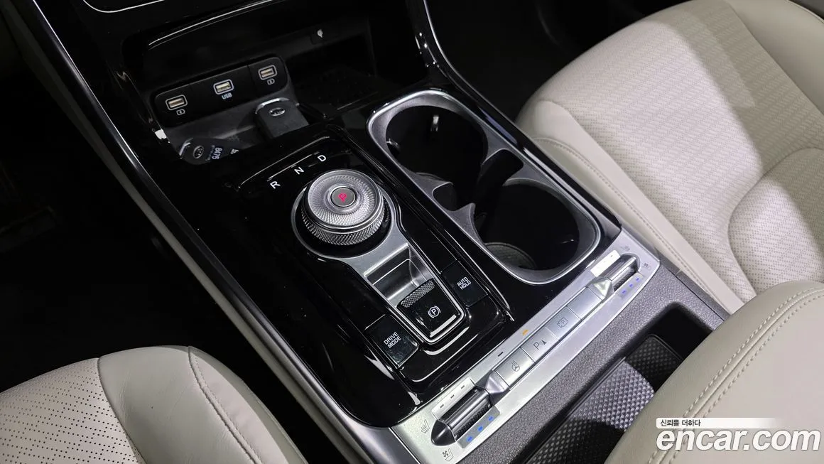 Kia Carnival — фото 10