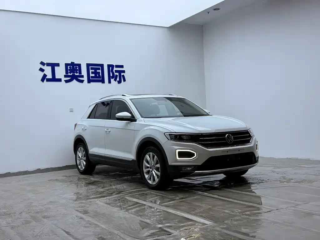 Volkswagen T-Roc — фото 5