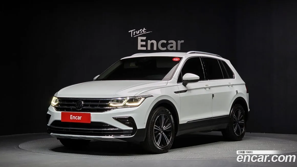 Volkswagen Tiguan — фото 1