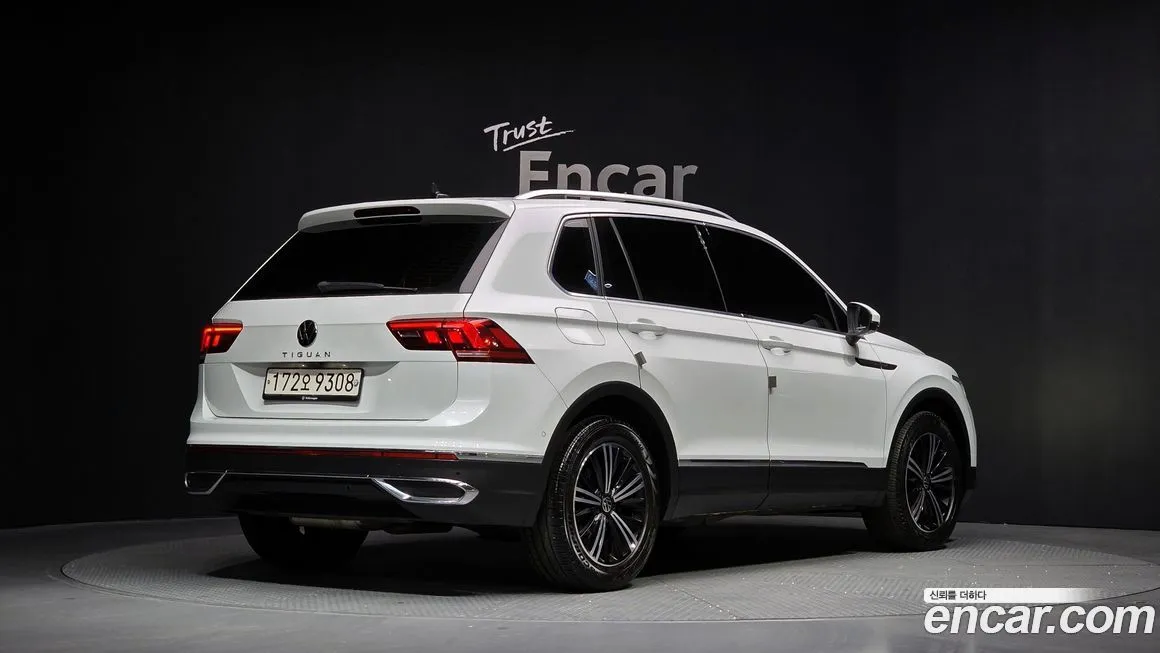 Volkswagen Tiguan — фото 4