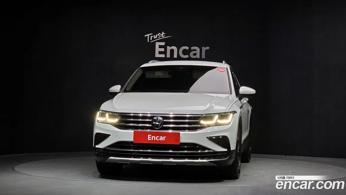 Volkswagen Tiguan — фото 7