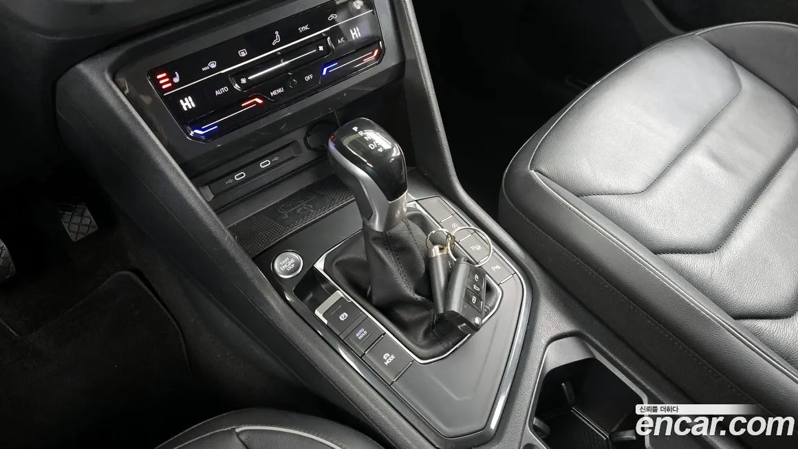 Volkswagen Tiguan — фото 10