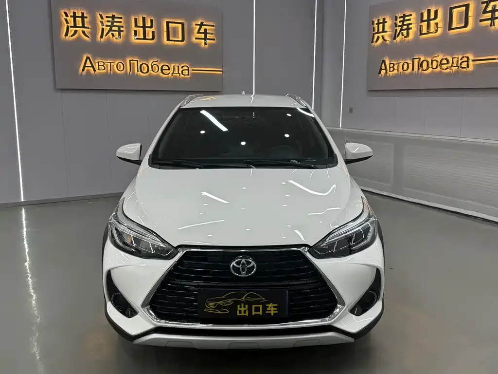 Toyota Yaris L — фото 10