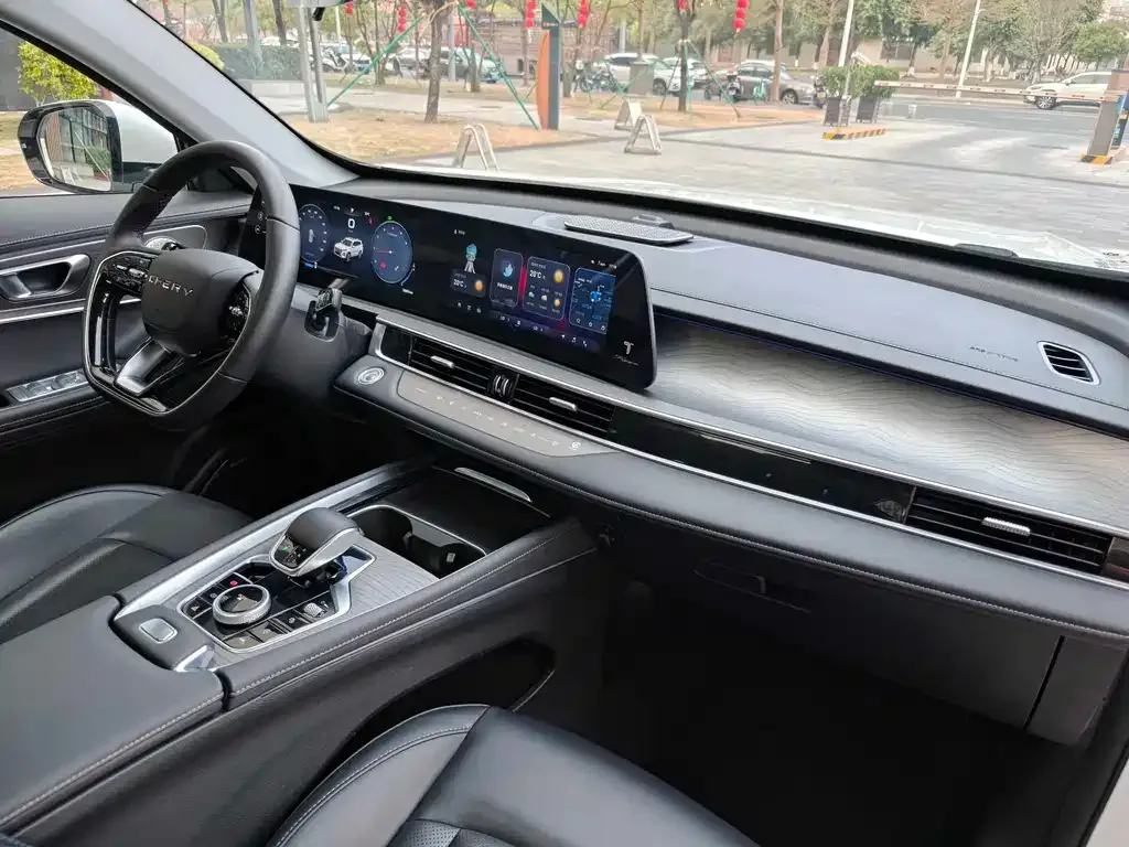 Chery Tiggo 8 PRO — фото 7