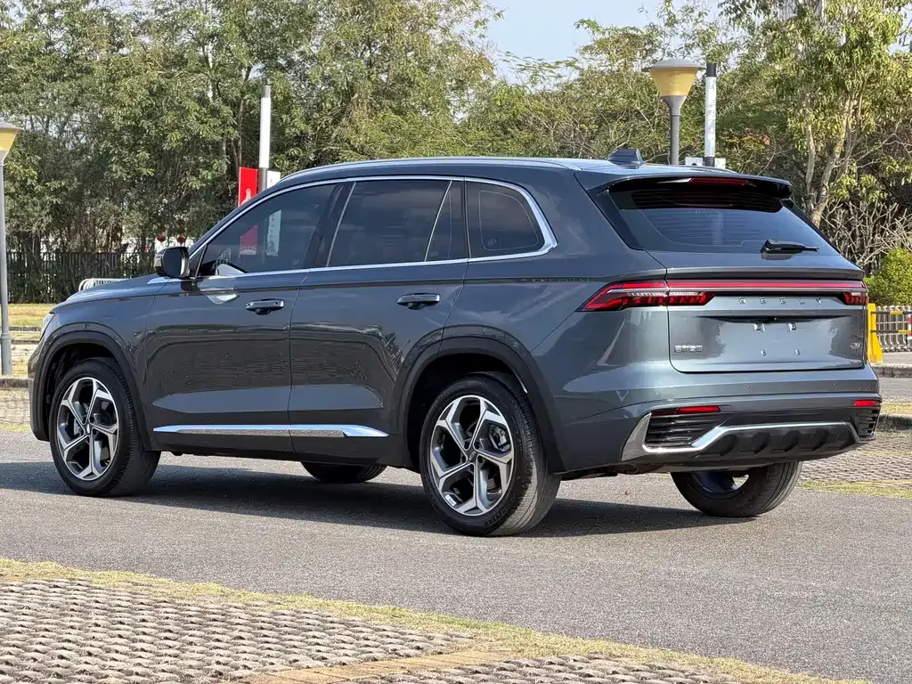 Geely Xingyue L — фото 9