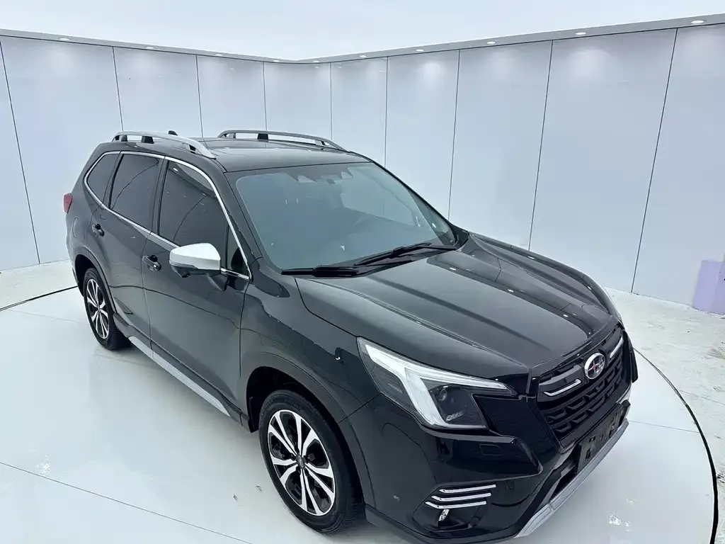 Subaru Forester — фото 5