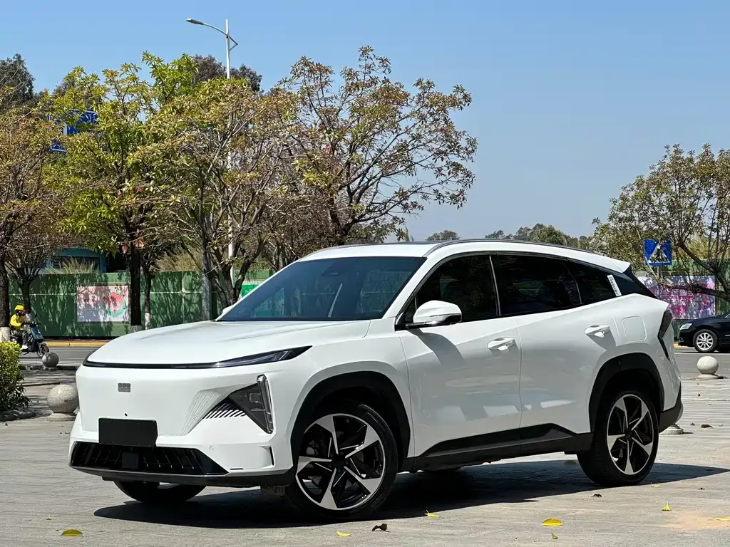 Geely Galaxy L7 — фото 1