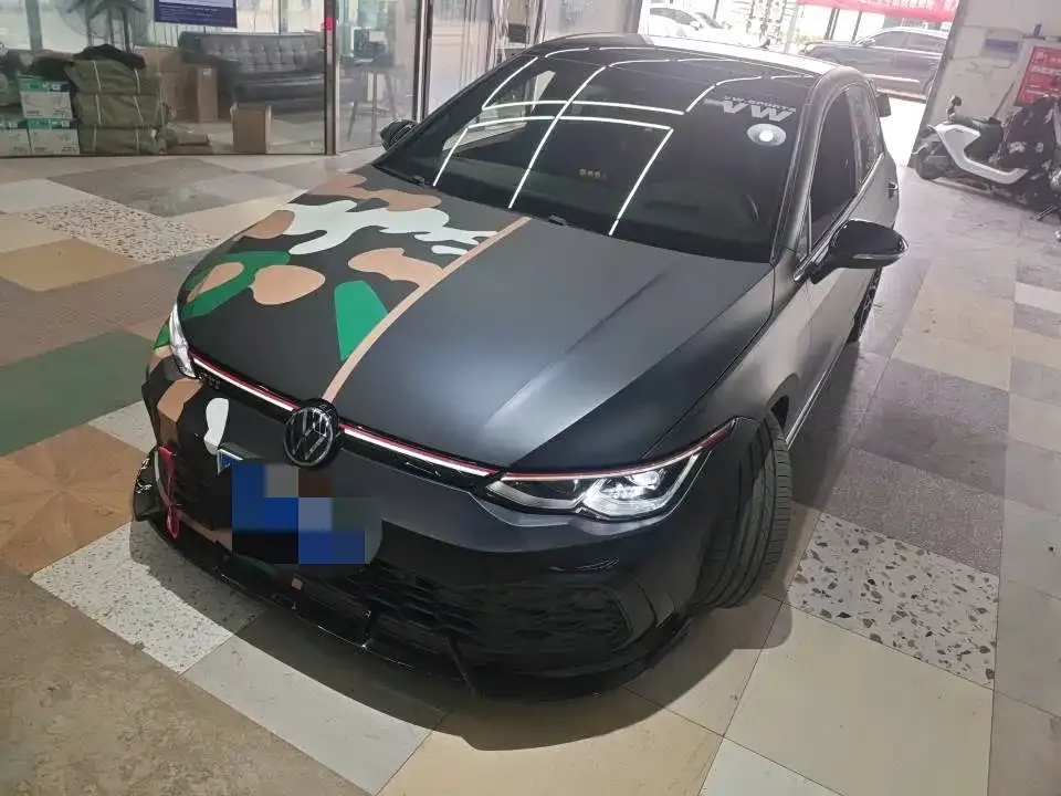 Volkswagen Golf GTI — фото 1