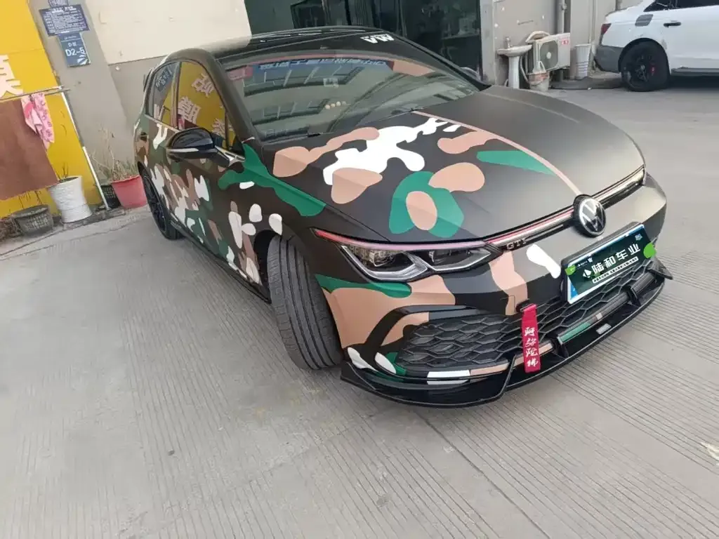 Volkswagen Golf GTI — фото 7