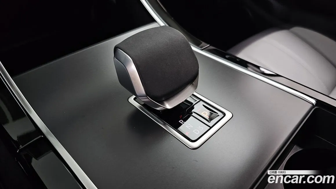 Land Rover Range Rover Evoque — фото 8