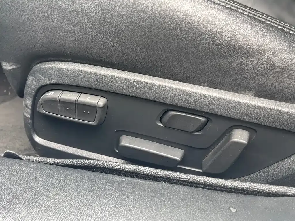 Mazda Atenza — фото 10