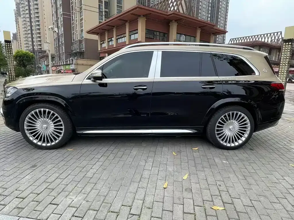 Mercedes-Benz GLS — фото 9