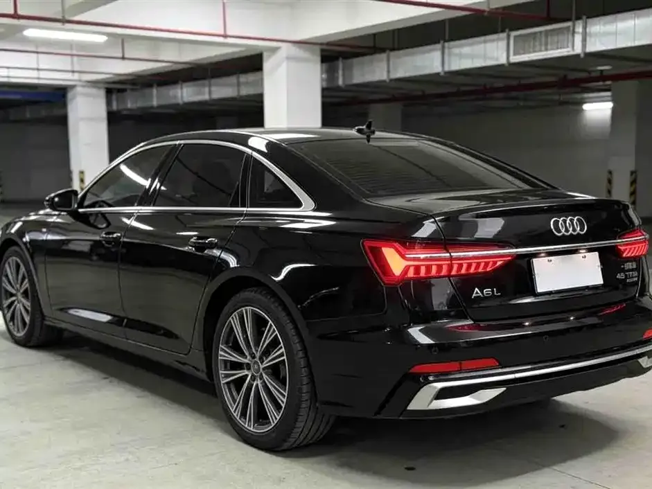 Audi A6L — фото 5