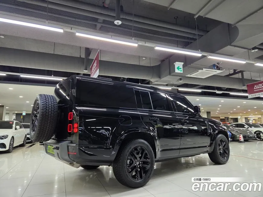 Land Rover Defender — фото 10
