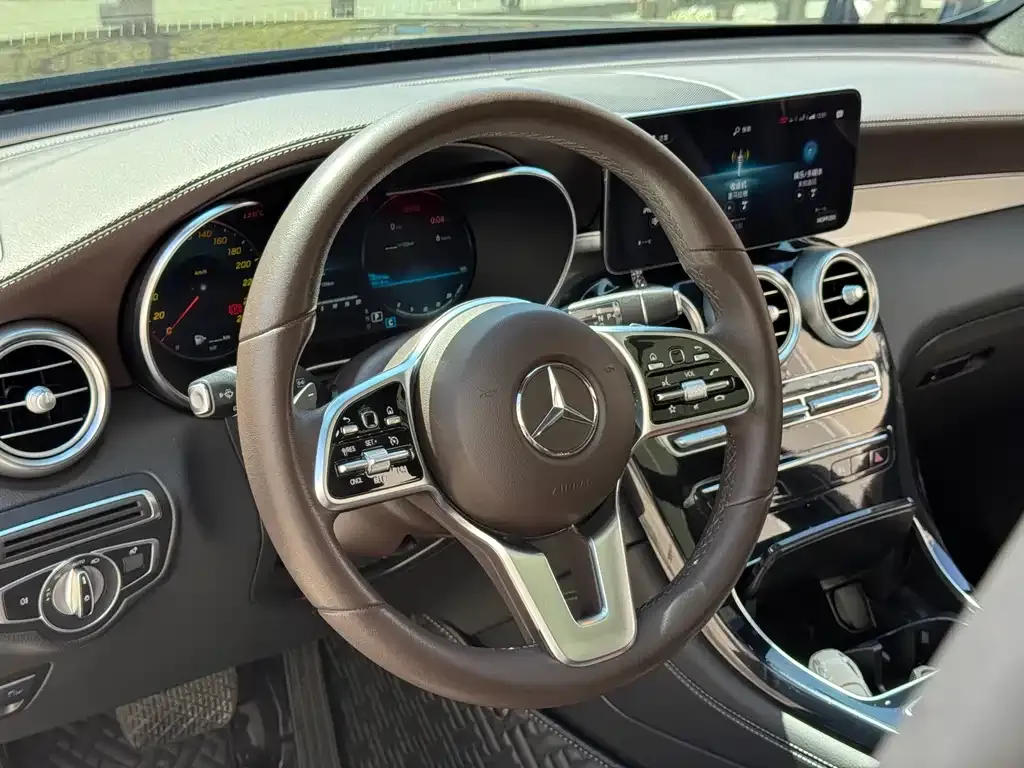Mercedes-Benz GLC — фото 2