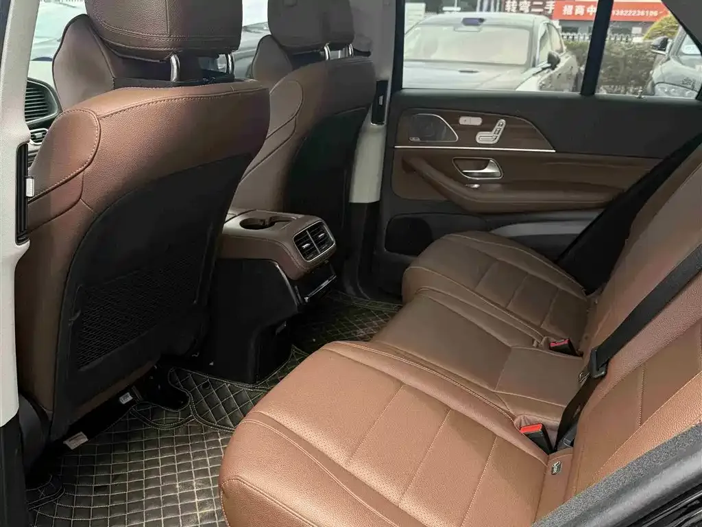 Mercedes-Benz GLE — фото 8