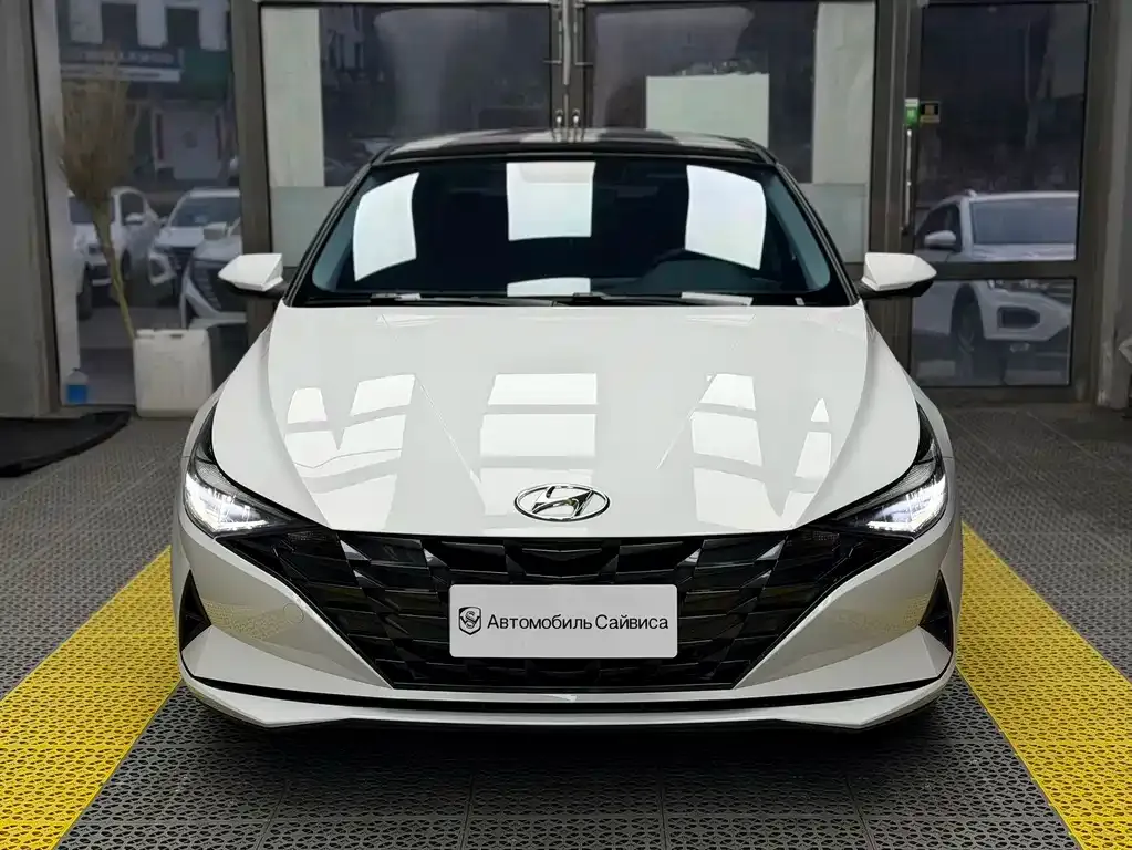 Hyundai Elantra — фото 4