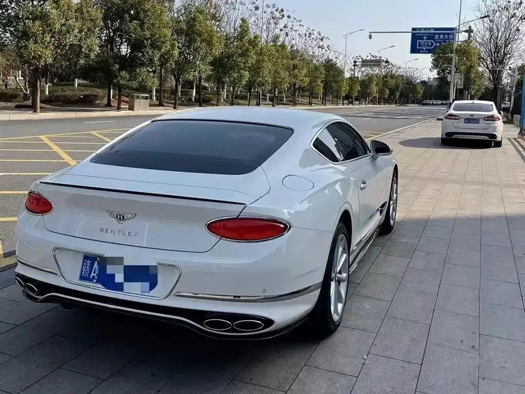 Bentley Continental — фото 3