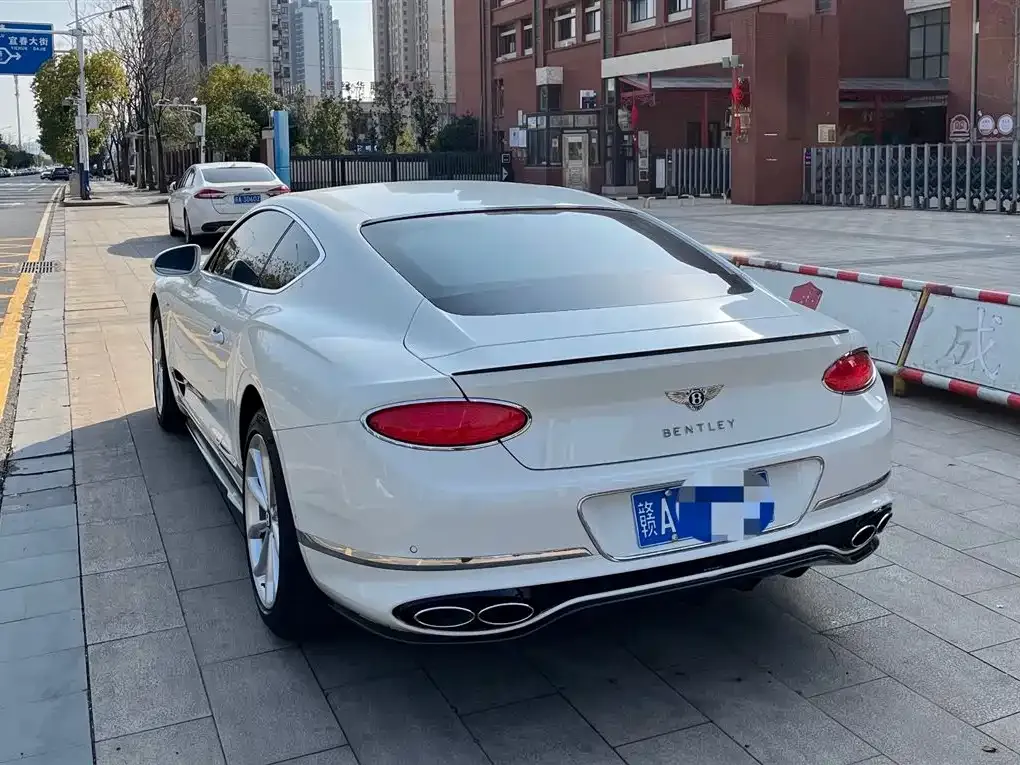 Bentley Continental — фото 7