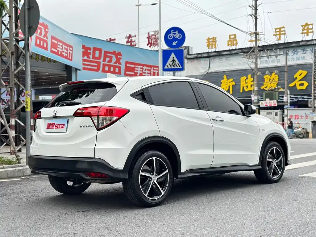 Honda Vezel — фото 6