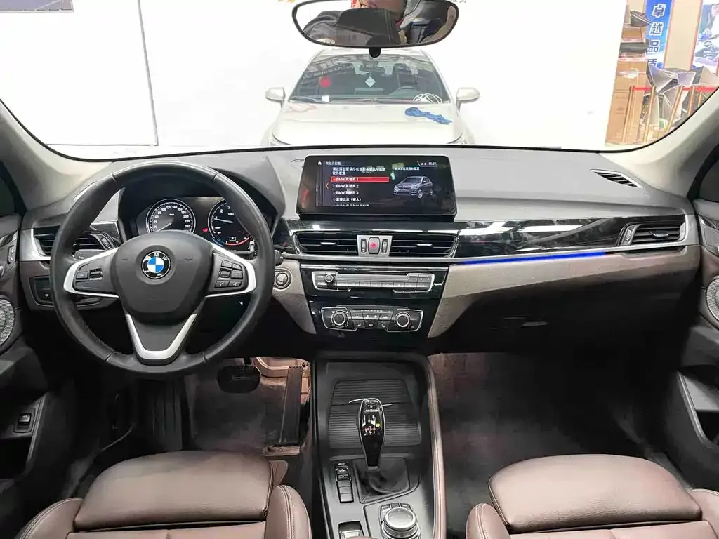 BMW X1 — фото 8