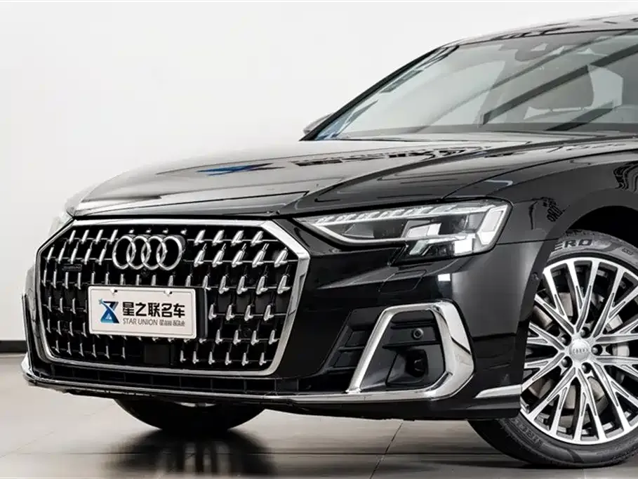 Audi A8 — фото 4