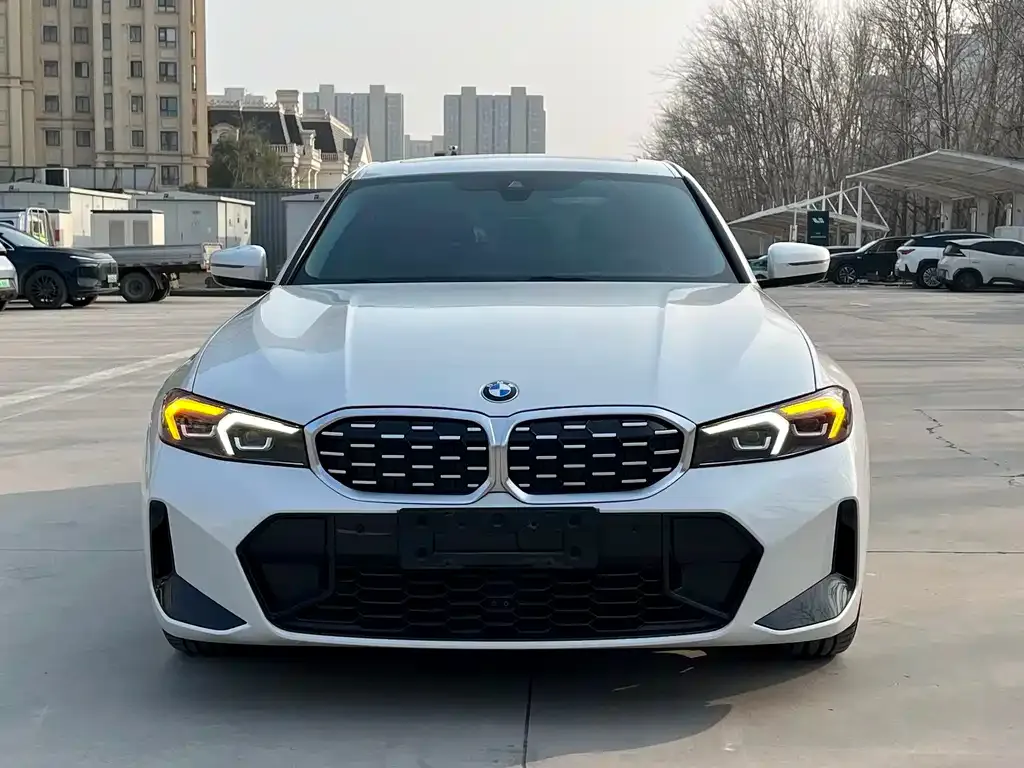 BMW 3 Series — фото 1