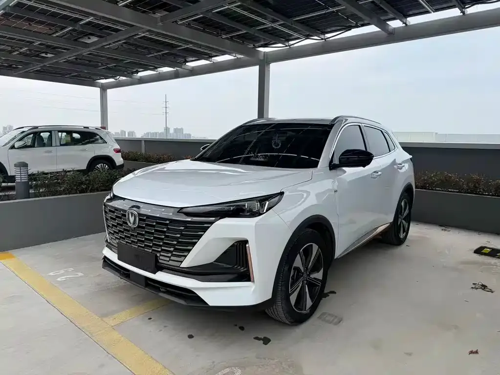 Changan CS55PLUS — фото 1
