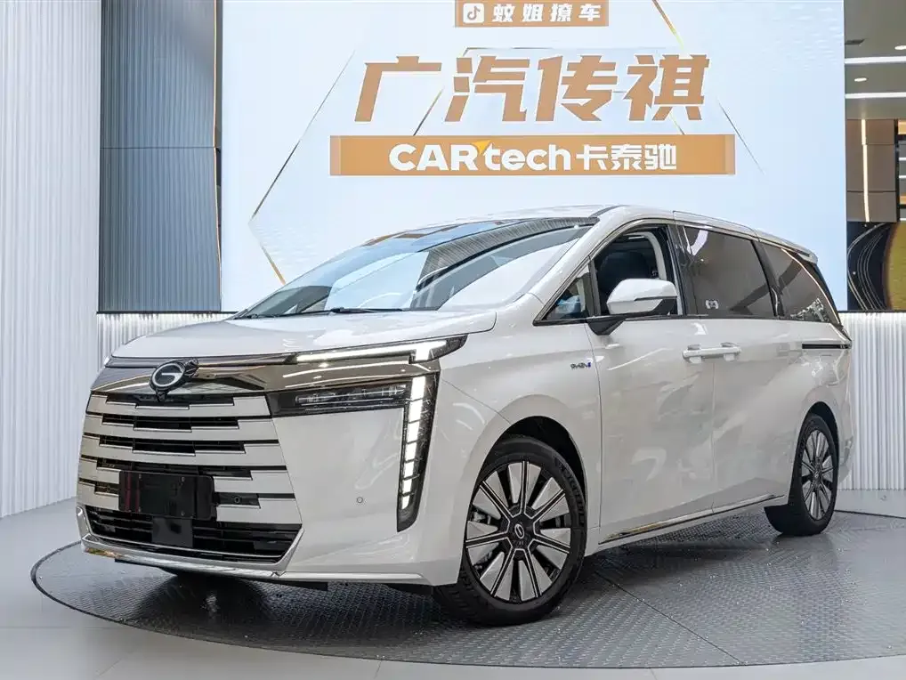 GAC Motor E8 Hybrid — фото 1