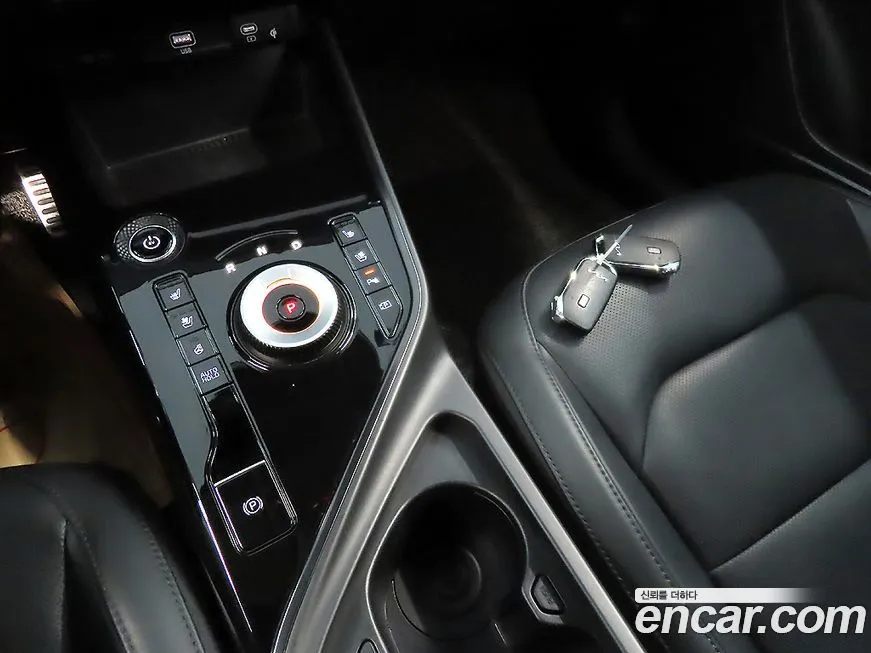 Kia Niro — фото 10