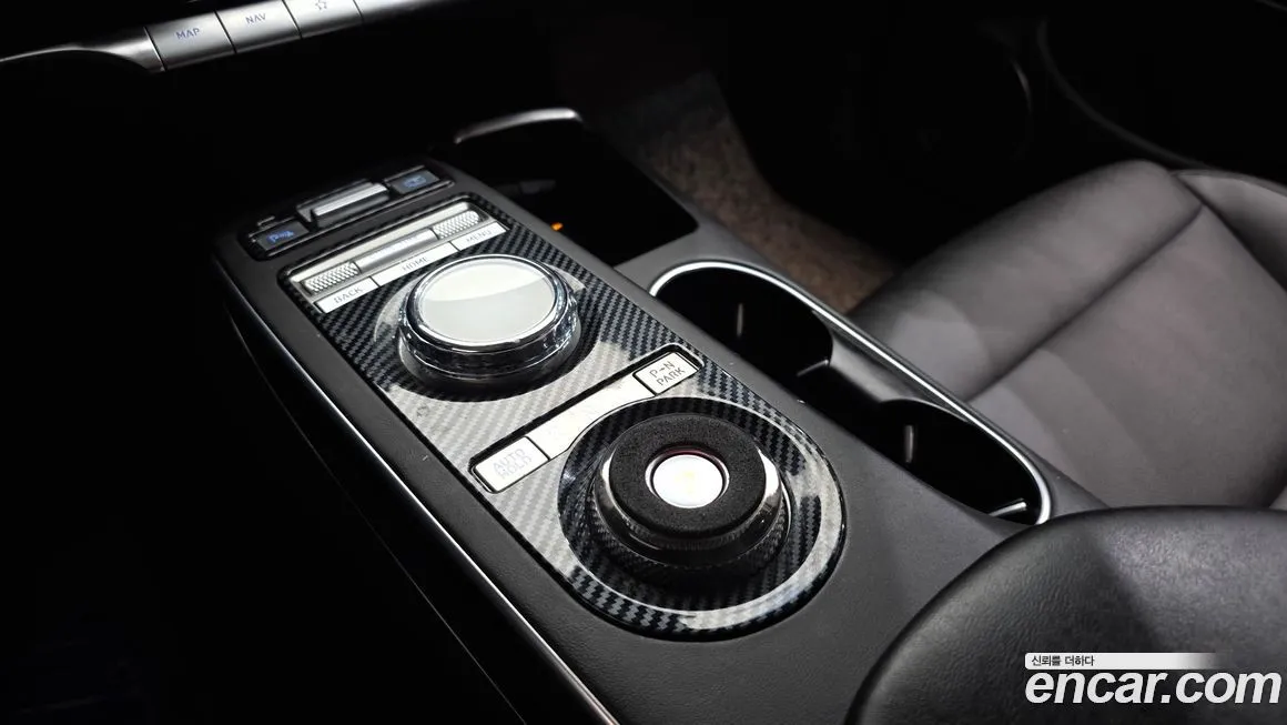Genesis GV70 — фото 4