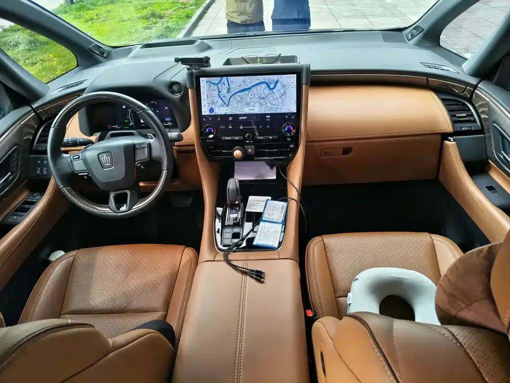 Toyota Vellfire — фото 4