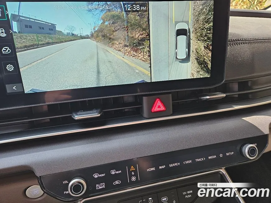 Kia Carnival — фото 10