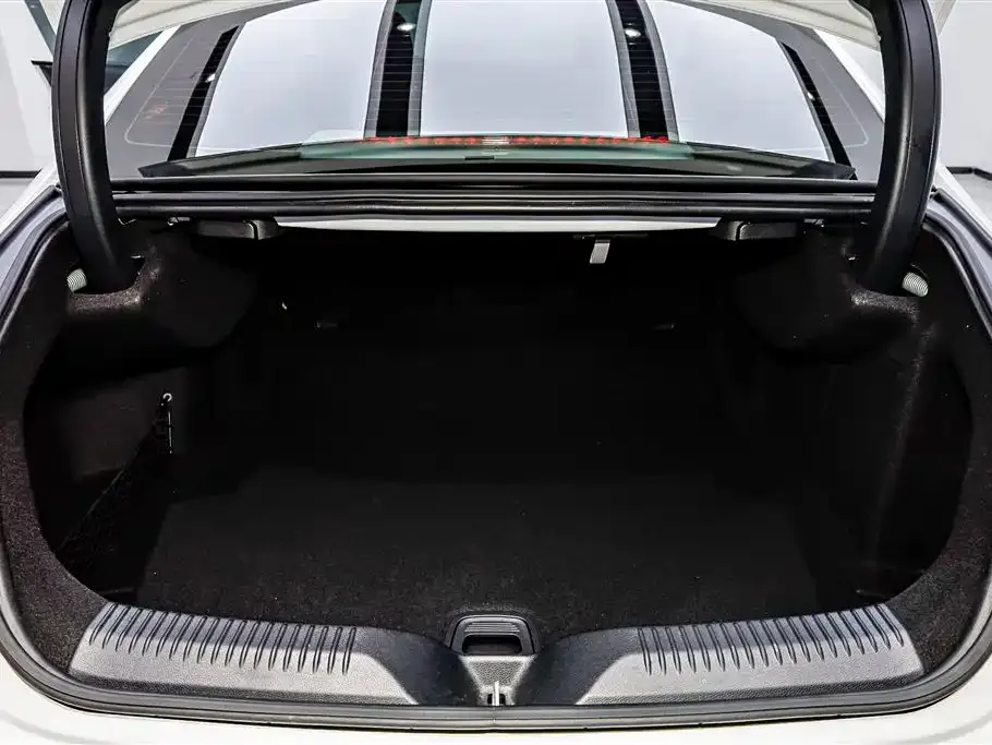 Mercedes-Benz CLS — фото 8
