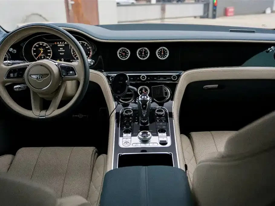 Bentley Continental — фото 9