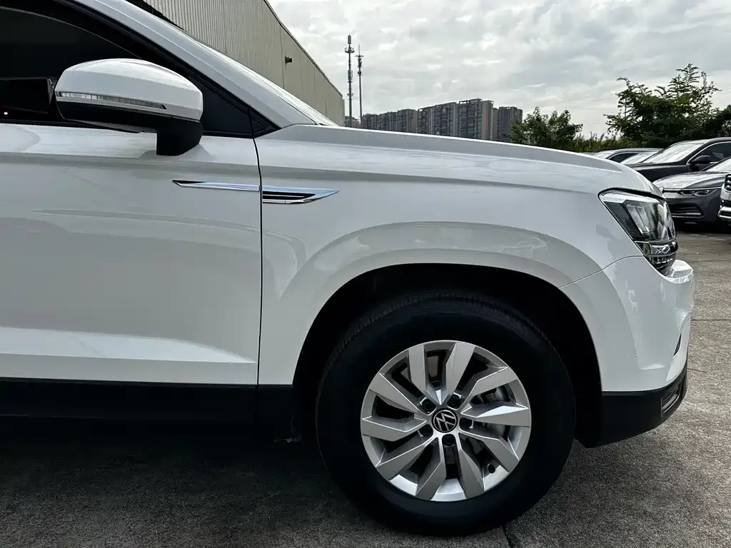 Volkswagen Tharu — фото 4