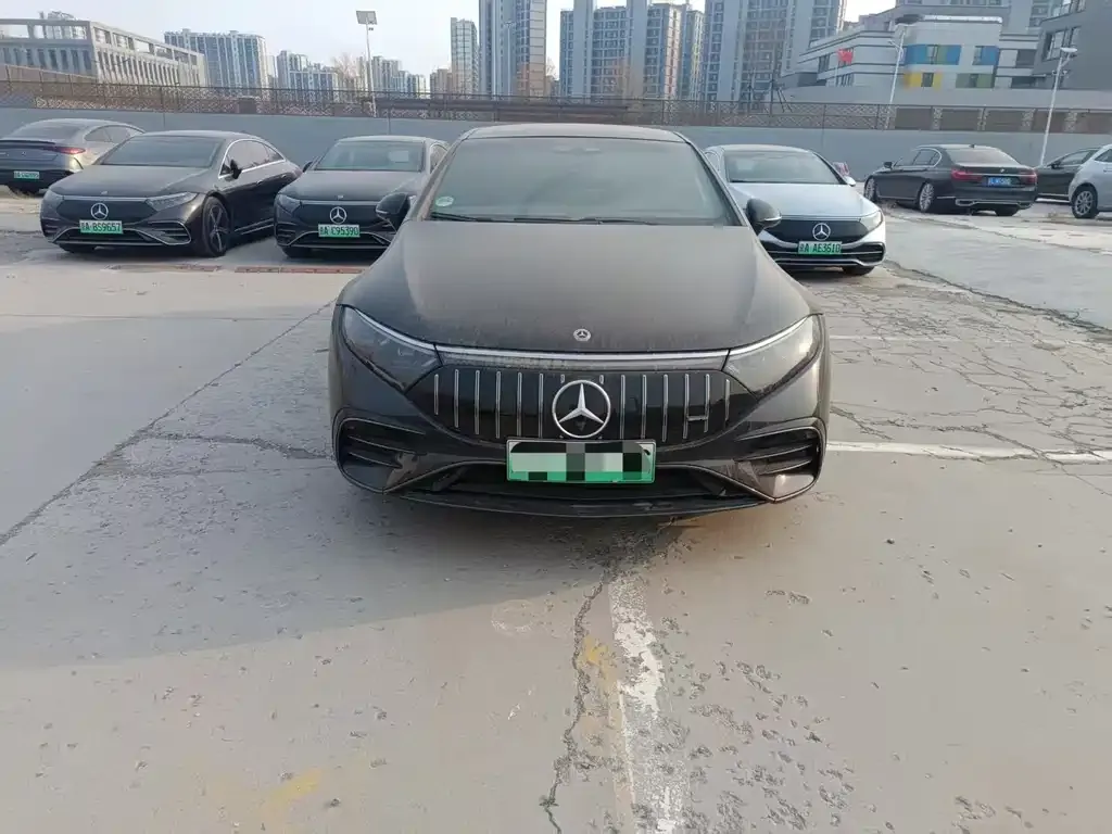 Mercedes-Benz EQS AMG — фото 5