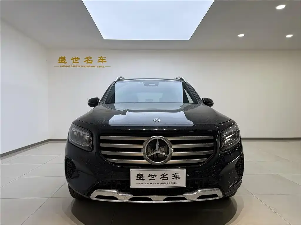 Mercedes-Benz GLB — фото 2