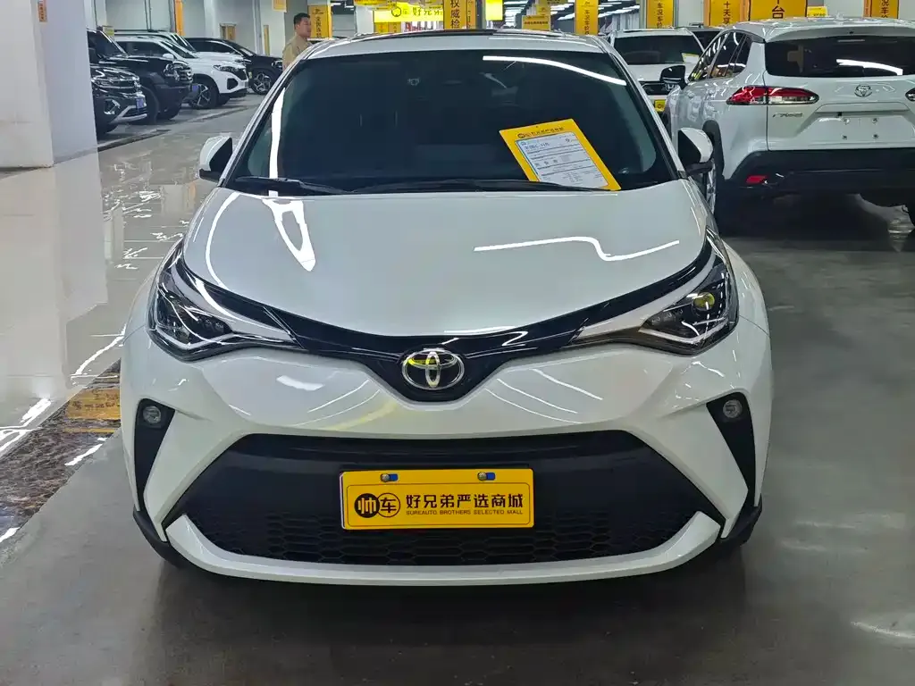 Toyota C-HR — фото 2