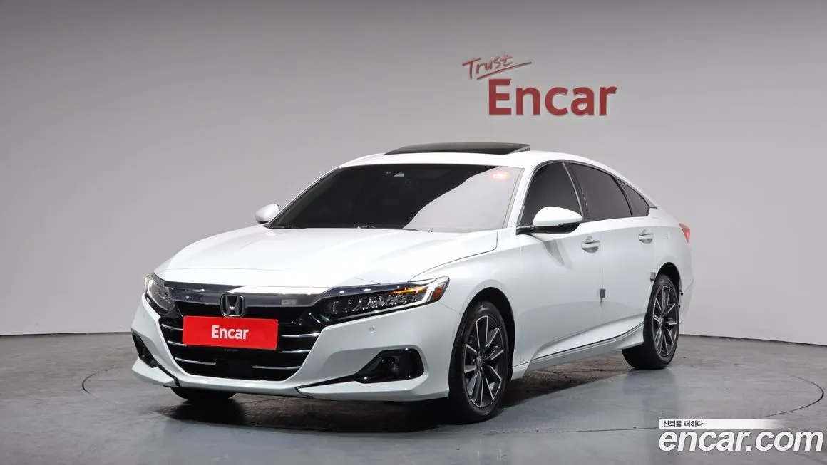 Honda Accord — фото 1