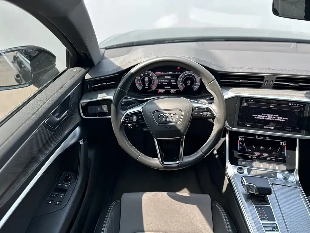 Audi A6L — фото 3