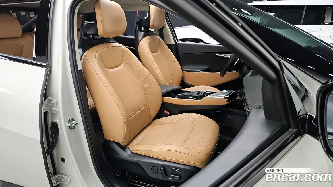 Kia EV6 — фото 9